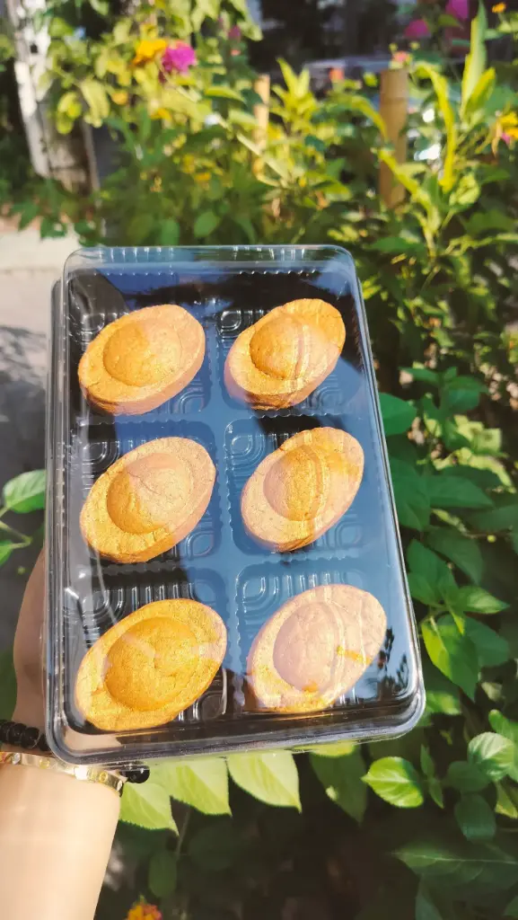 Bánh dứa thỏi vàng