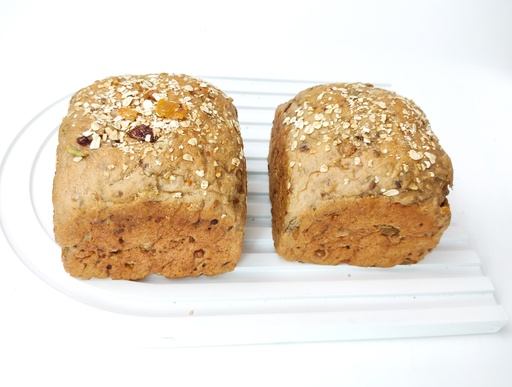 Cereal Whole Bread mix Nut and Dried Fruit